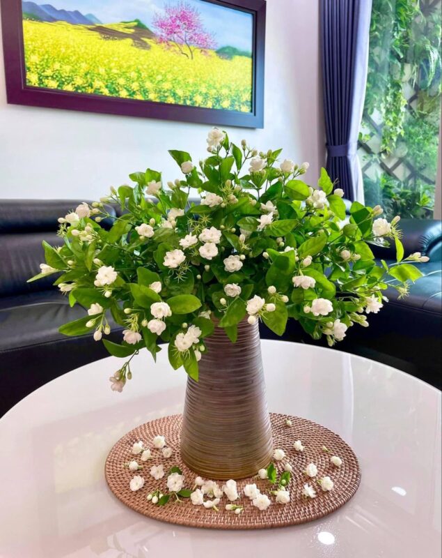 Phòng ngủ nên để hoa gì? Top những loài hoa tốt cho sức khỏe Phòng ngủ nên để hoa gì? Top những loài hoa tốt cho sức khỏe