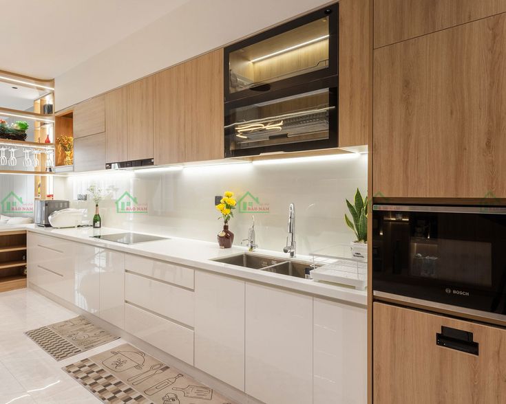 Nên làm tủ bếp nhựa hay gỗ công nghiệp? So sánh chi tiết 2 loại Cánh tủ Laminate vân gỗ chống trầy xước