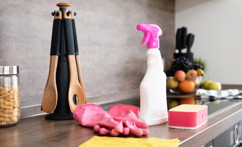 Top 7 những dụng cụ thần thánh giúp việc dọn vệ sinh phòng bếp ngày Tết trở nên nhẹ nhàng mà không tốn nhiều chi phí