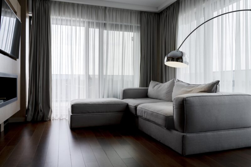 Gợi Ý Mẫu Rèm Cửa Phòng Khách Hợp Mệnh Từ Màu Sắc Đến Chất Liệu rem phong khach menh kim