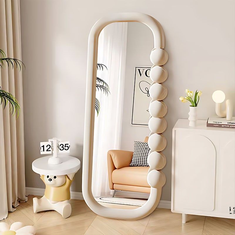 Có nên đặt gương trong phòng ngủ không? Ưu và nhược điểm Gương trong phòng ngủ