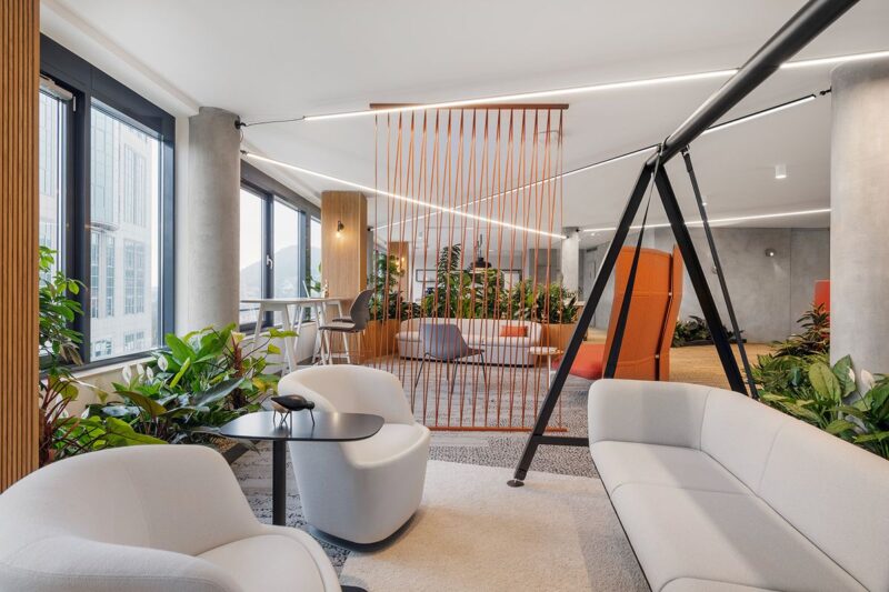 Tổng hợp 30+ mẫu thiết kế nội thất văn phòng đẹp, sang trọng Văn phòng showroom kết hợp làm việc
